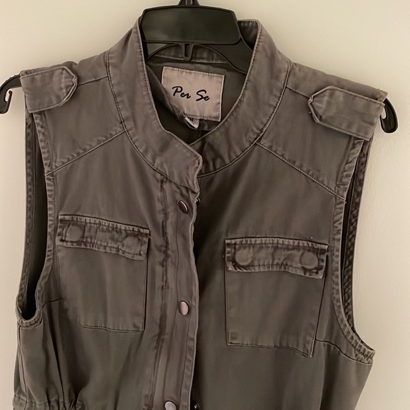 Utility vest - Picture 2 of 4